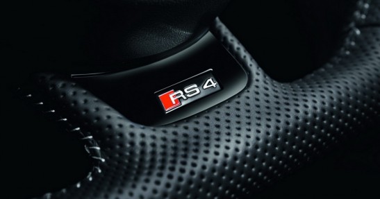 Audi RS4 2013