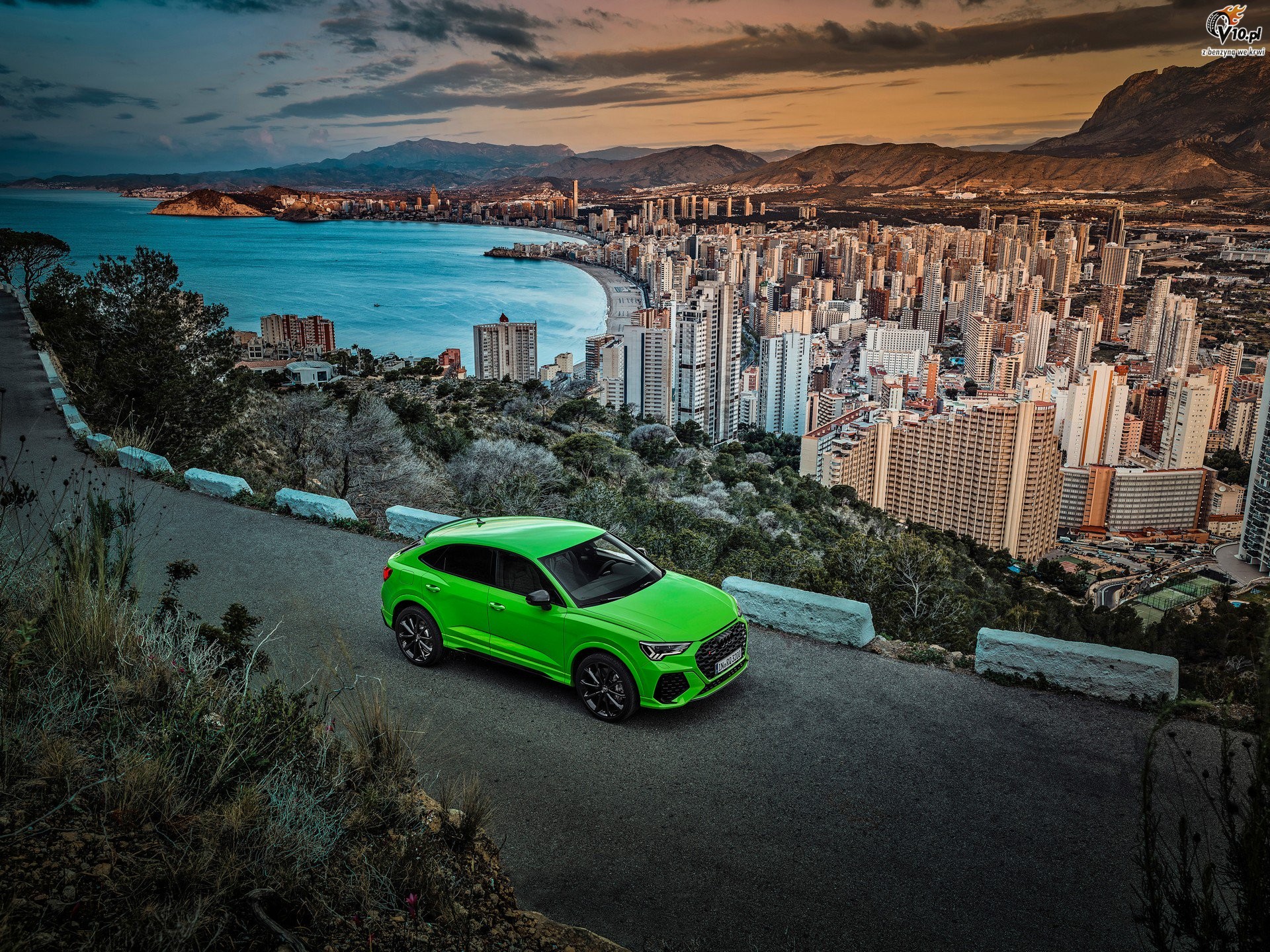 Audi RS Q3 i Audi RS Q3 Sportback