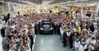 Pierwszy Bentley Bentayga zjechał z taśmy produkcyjnej....