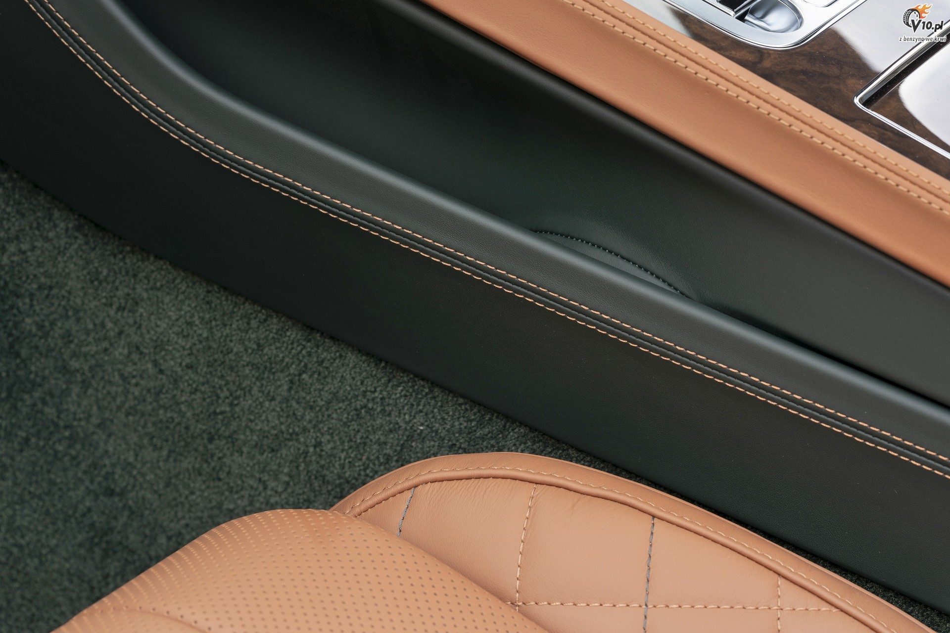Bentley Continental GT Convertible Equestrian Edition