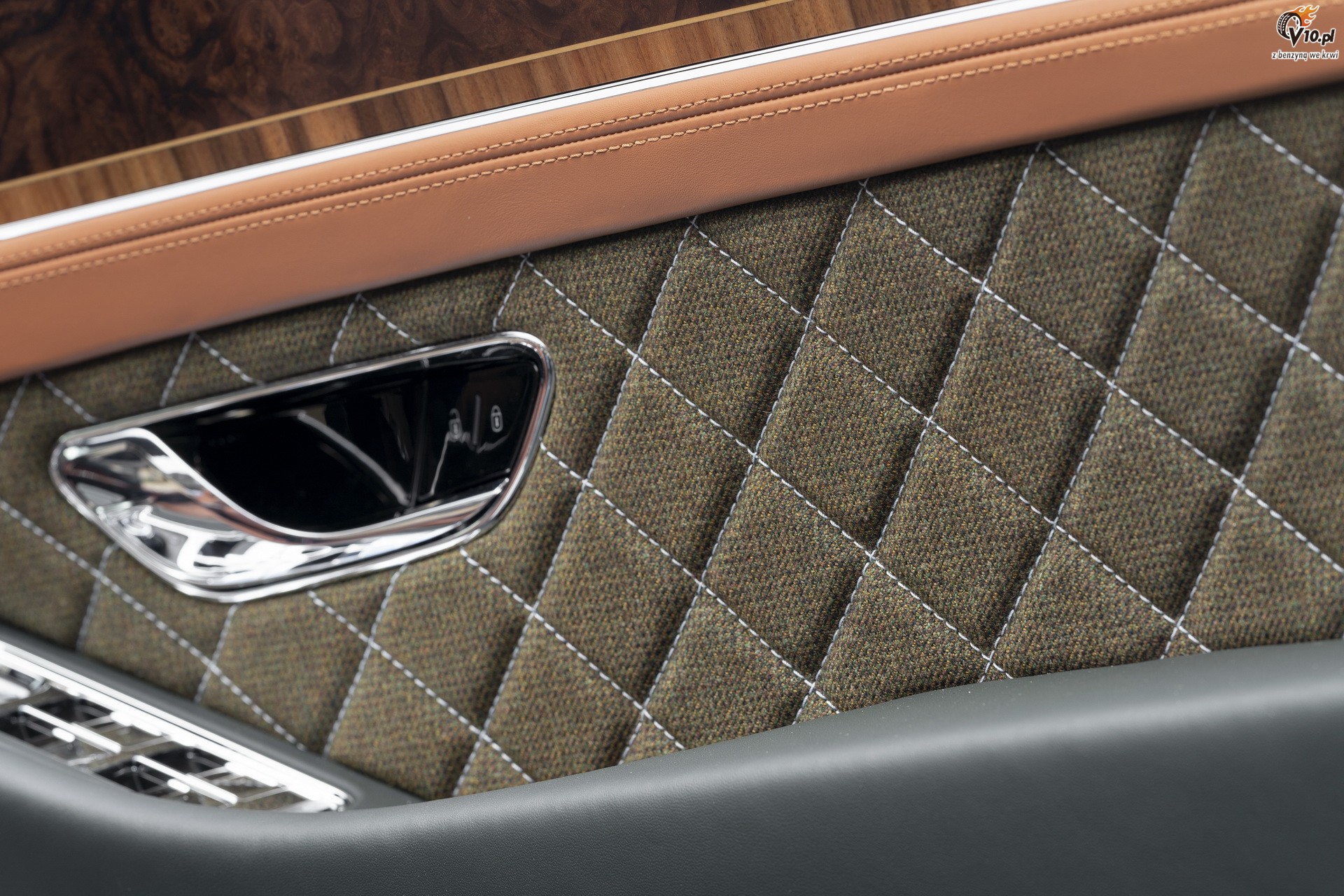 Bentley Continental GT Convertible Equestrian Edition