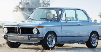 BMW 2002 Clarion Builds - klasyka z nowym audio