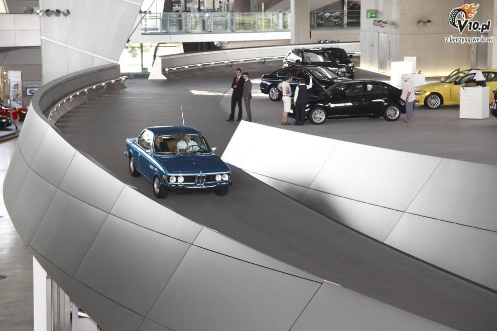 BMW 3.0 CSi odrestaurowane przez BMW Classic Center