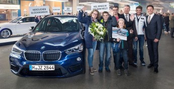 20-milionowi goście BMW Welt otrzymali model X1 na rok