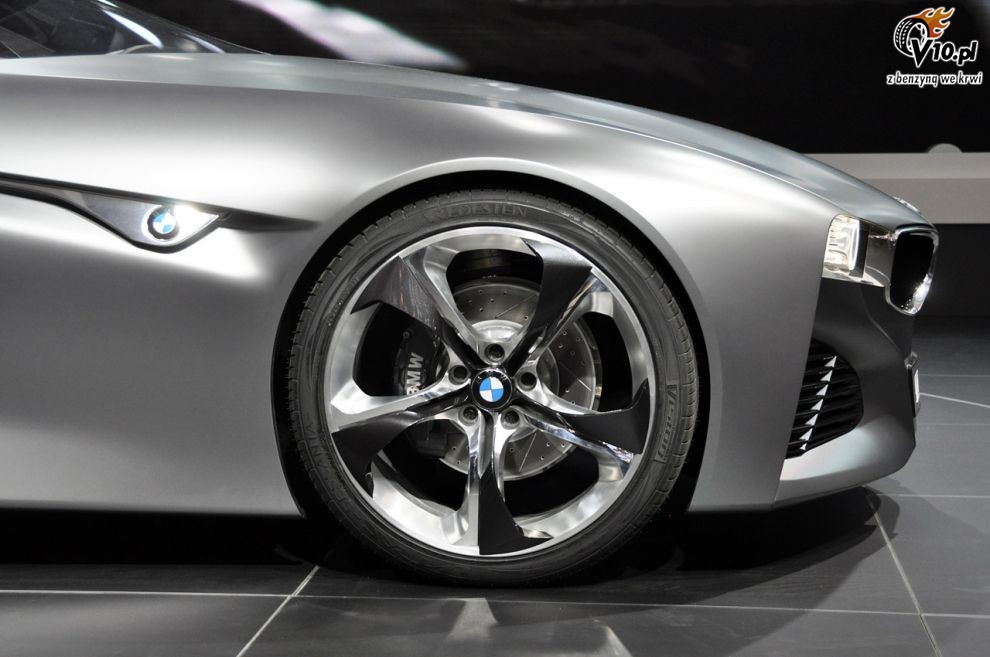 BMW Vision Connected Drive Concept na targach w Genewie