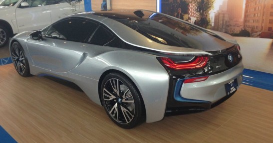 BMW i8 - atrapa