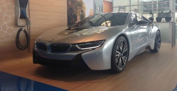 BMW i8 za 16 000 dolarów? Niestety to tylko atrapa...