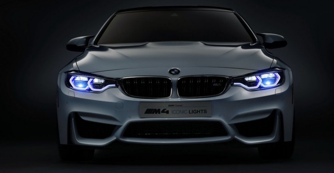 BMW M4 Iconic Lights