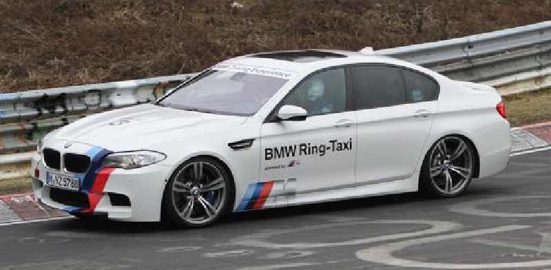 BMW M5 Ring Taxi