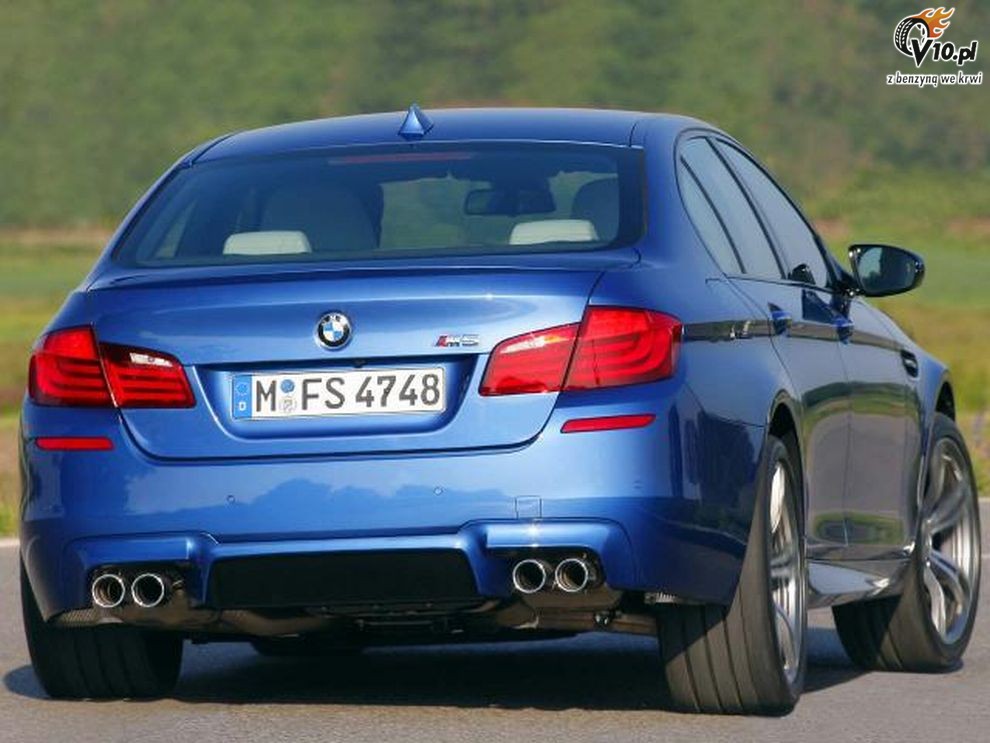 BMW M5 2012