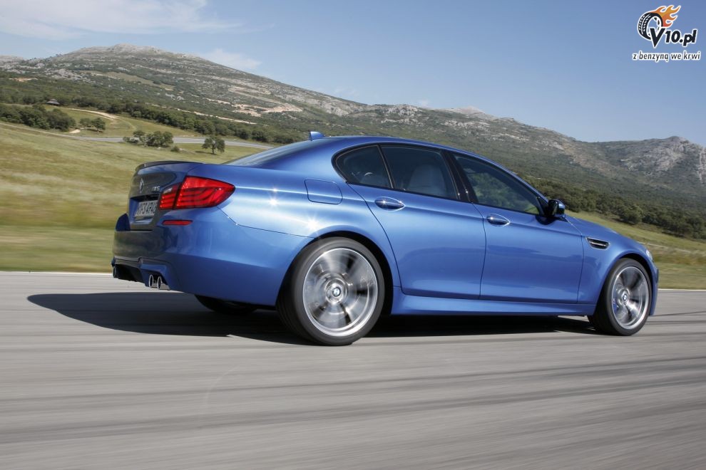 BMW M5 na 2012 rok