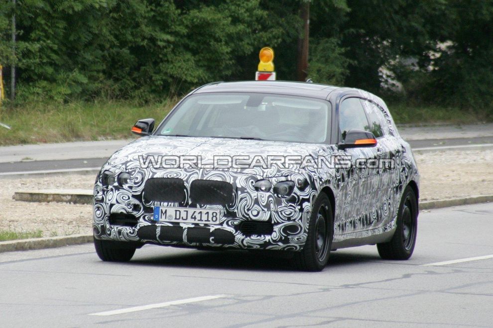 Nowe BMW serii 1 model 2011 - zdjcie szpiegowskie