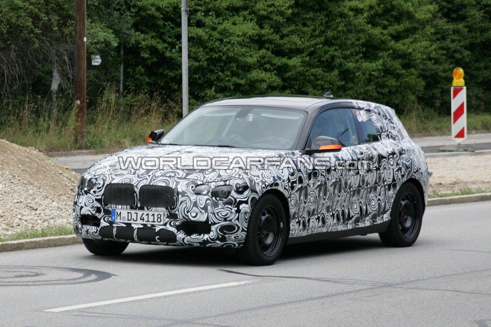 Nowe BMW serii 1 model 2011 - zdjcie szpiegowskie