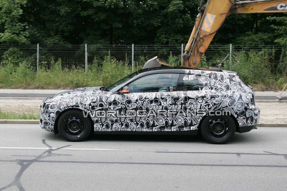 Nowe BMW serii 1 model 2011 - zdjcie szpiegowskie