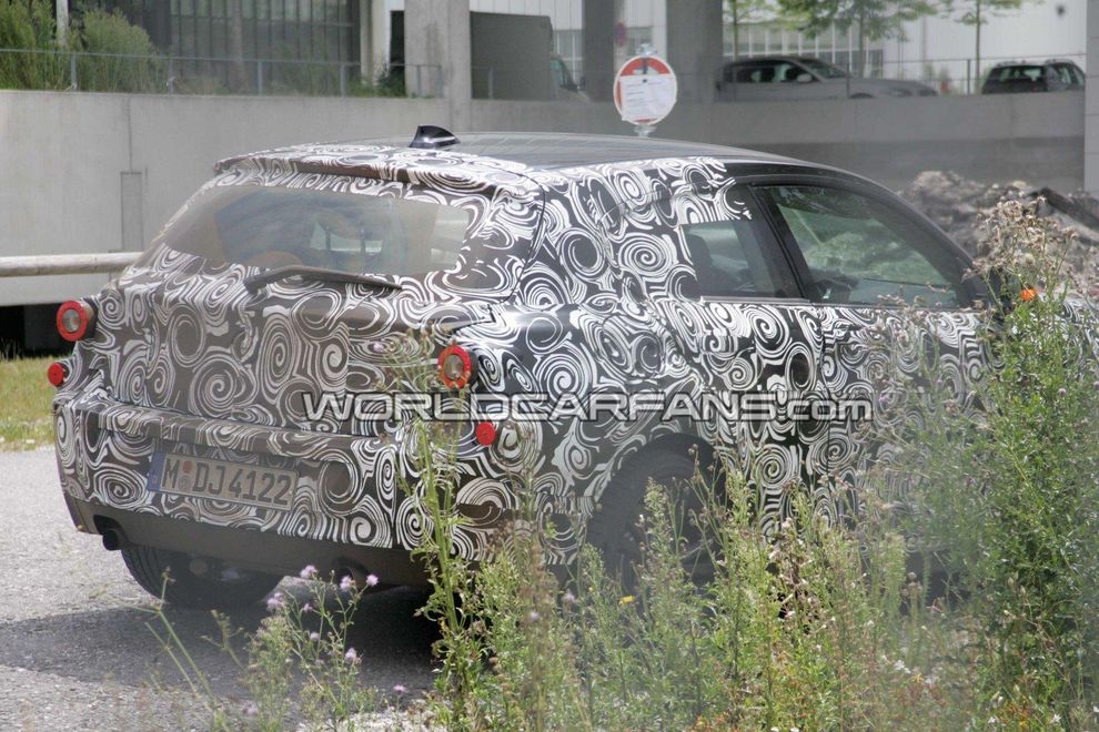 Nowe BMW serii 1 model 2011 - zdjcie szpiegowskie