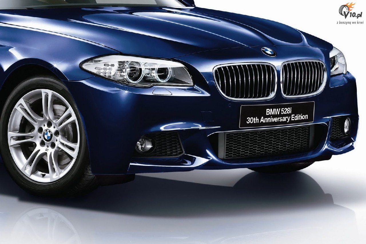 BMW 528i Anniversary Edition