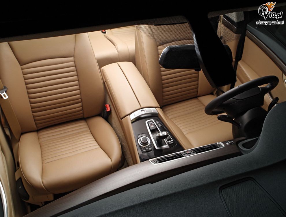 BMW Serii 5 by Trussardi