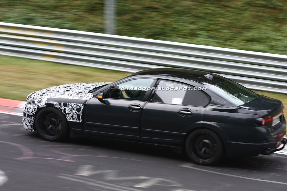 Nowe BMW M5 - zdjcie szpiegowskie