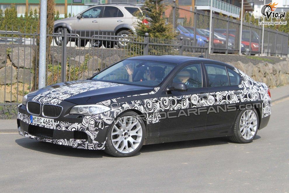 Nowe BMW M5 2010 - zdjcie szpiegowskie