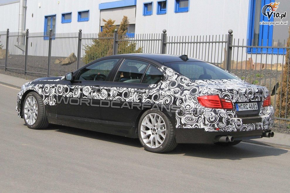 Nowe BMW M5 2010 - zdjcie szpiegowskie