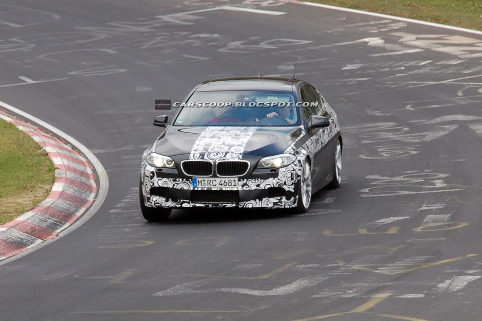 Nowe BMW M5 2010 - zdjcie szpiegowskie