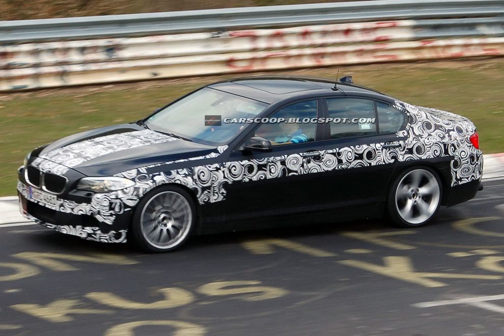 Nowe BMW M5 2010 - zdjcie szpiegowskie