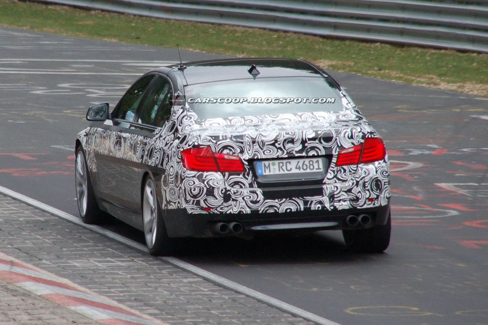 Nowe BMW M5 2010 - zdjcie szpiegowskie
