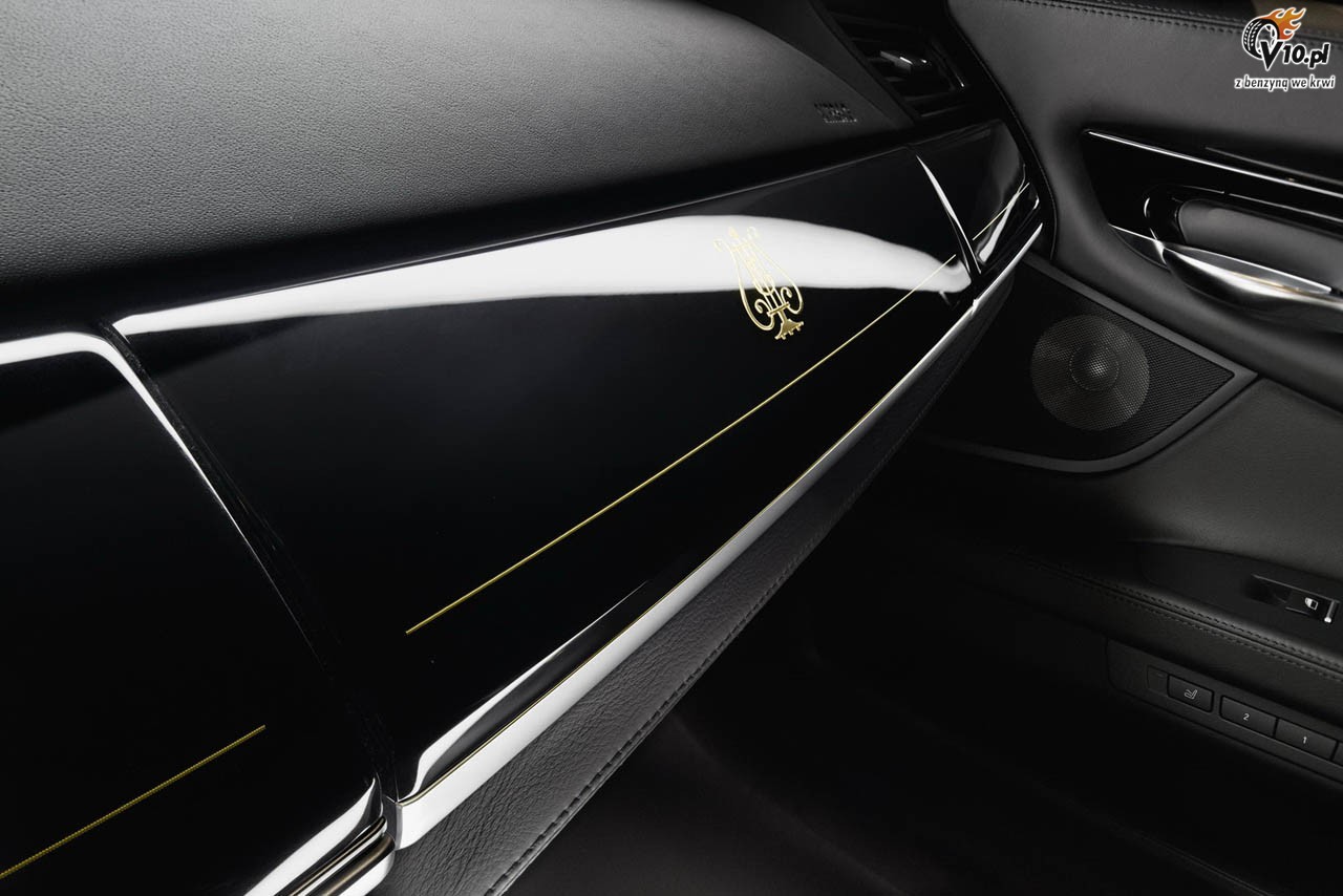 BMW serii 7 Steinway & Sons