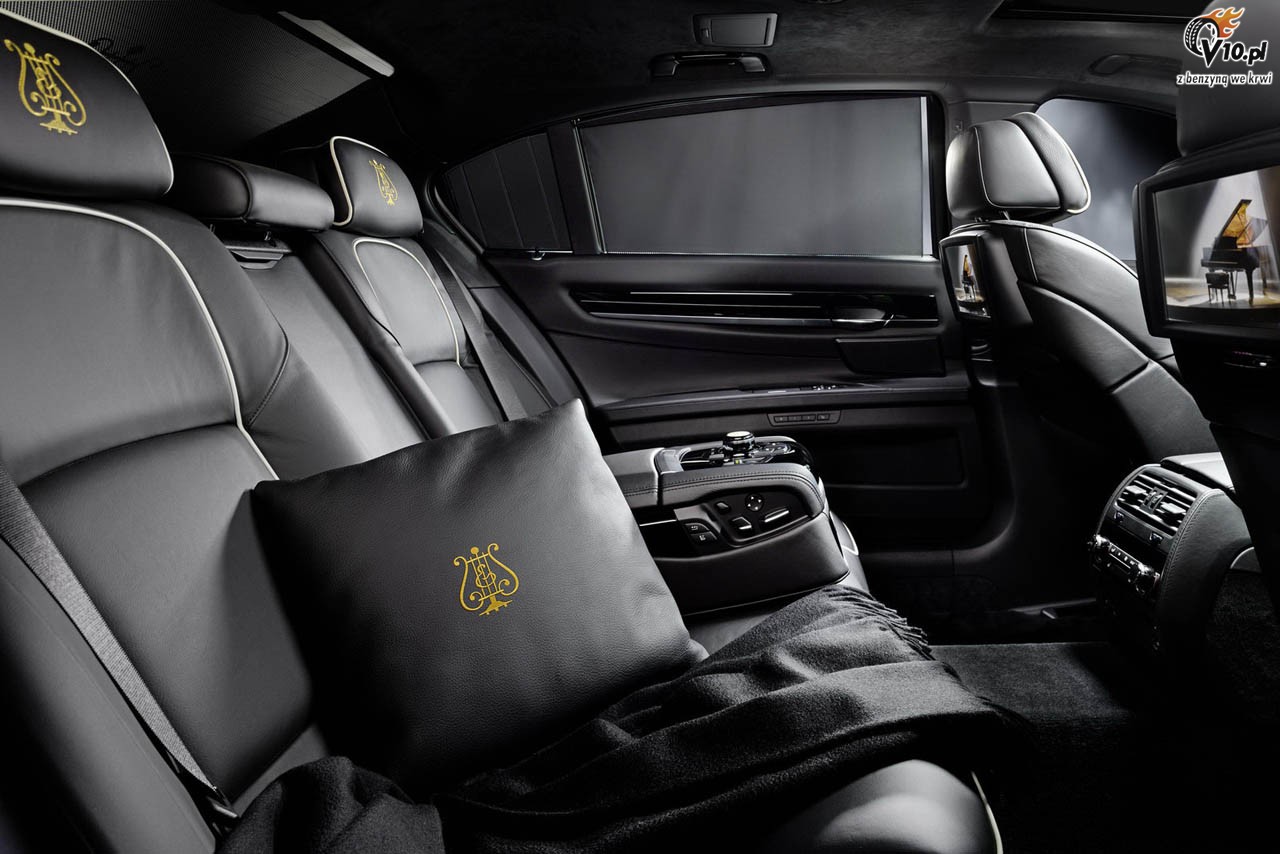 BMW serii 7 Steinway & Sons