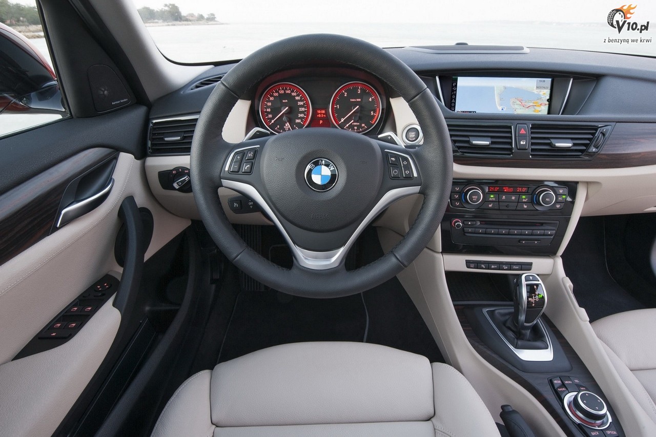 BMW X1 2012