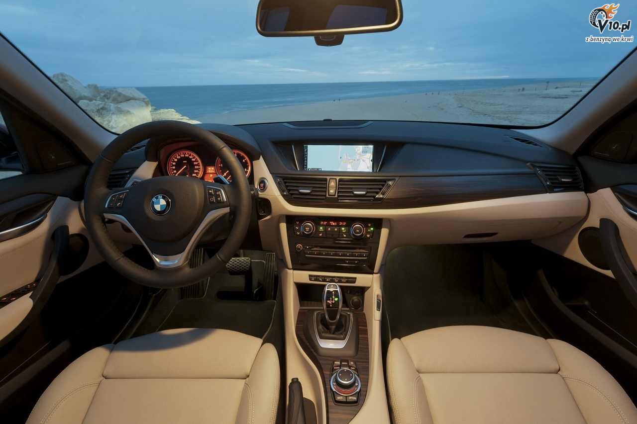 BMW X1 2012