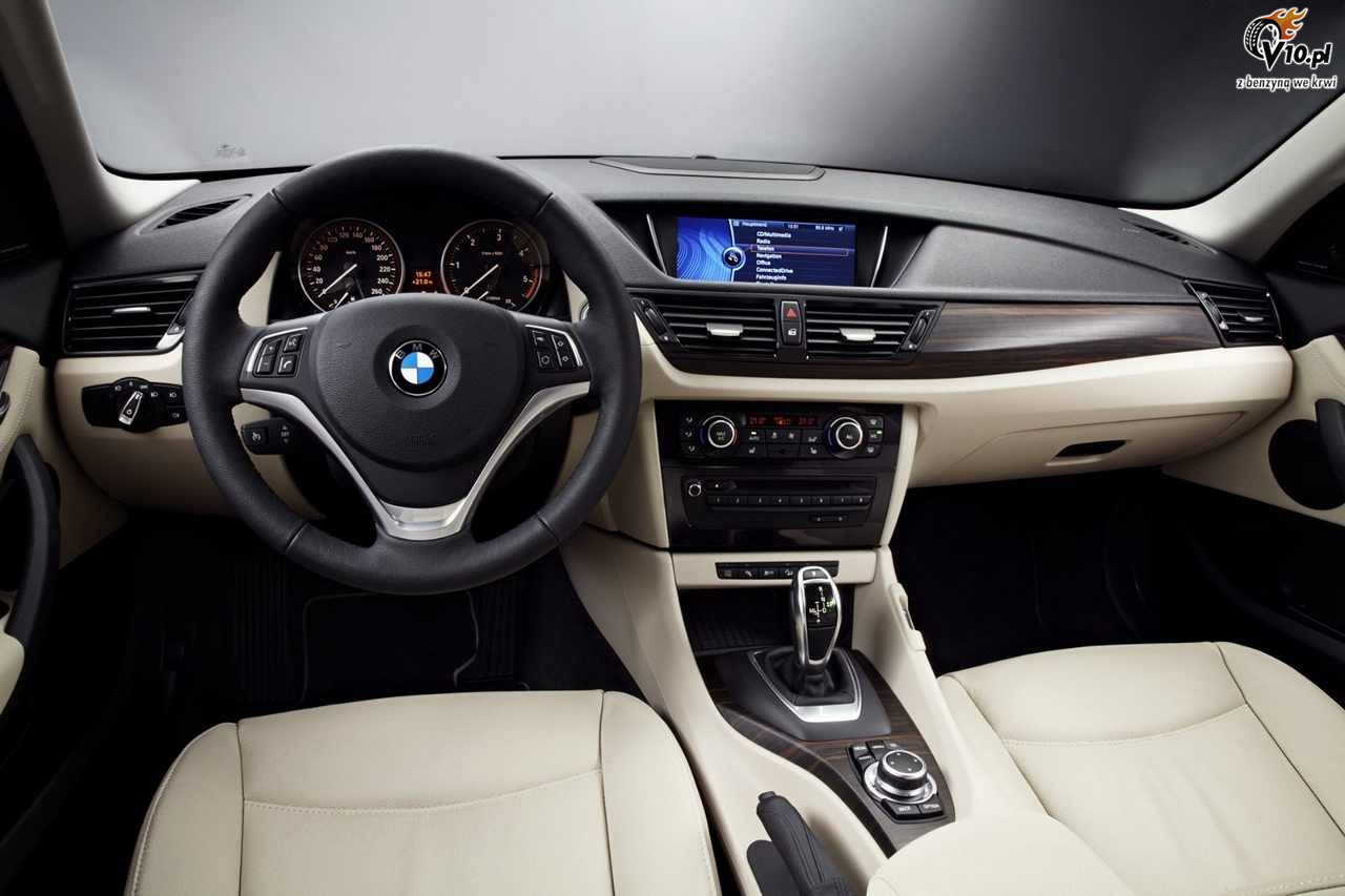 BMW X1 2012
