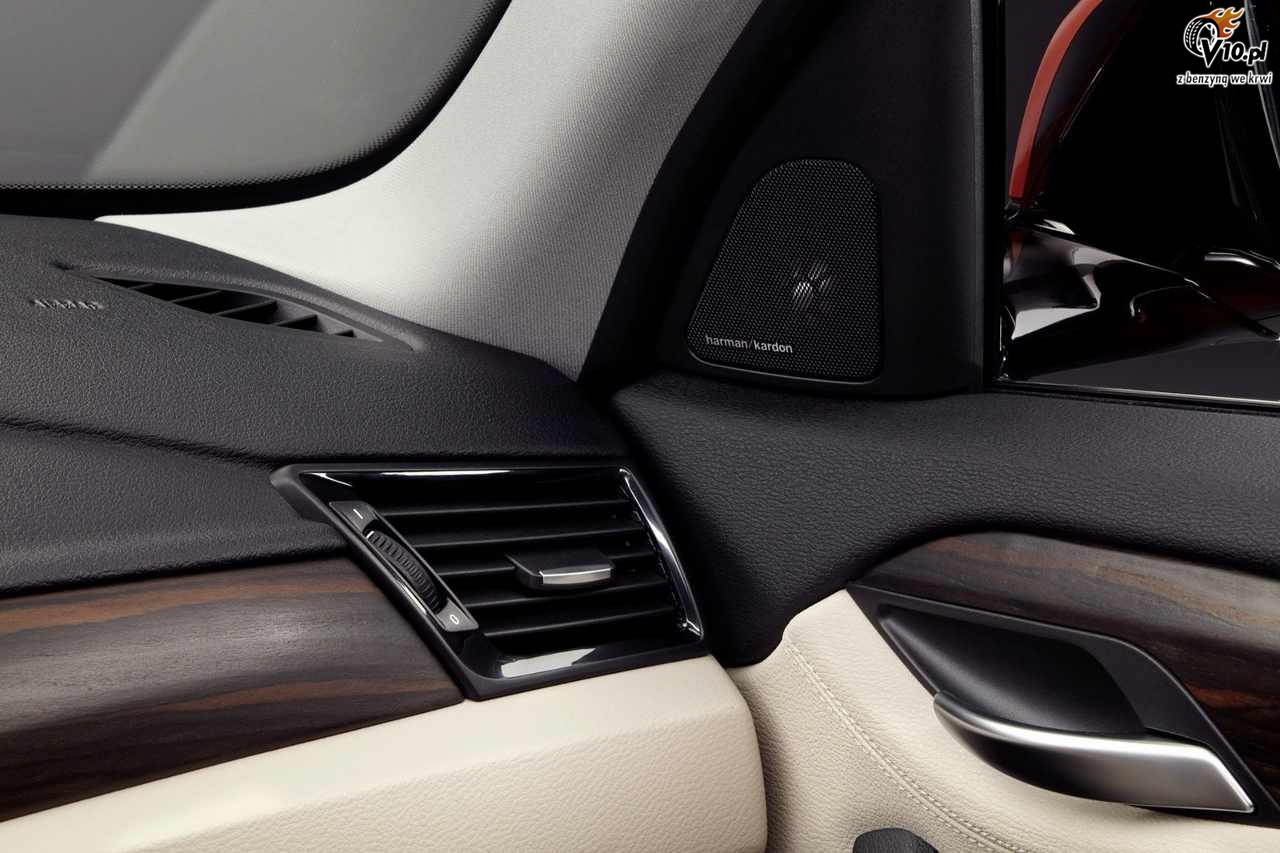 BMW X1 2012