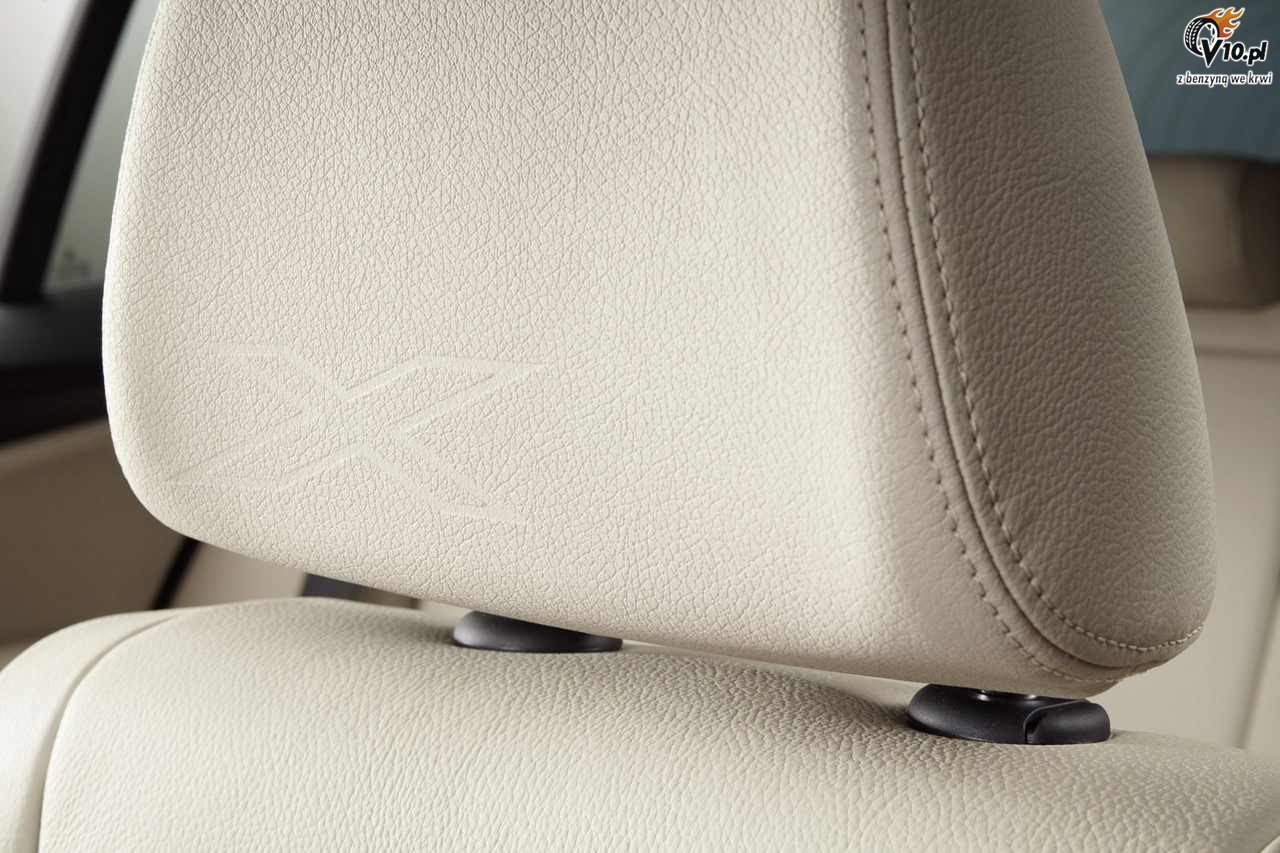 BMW X1 2012