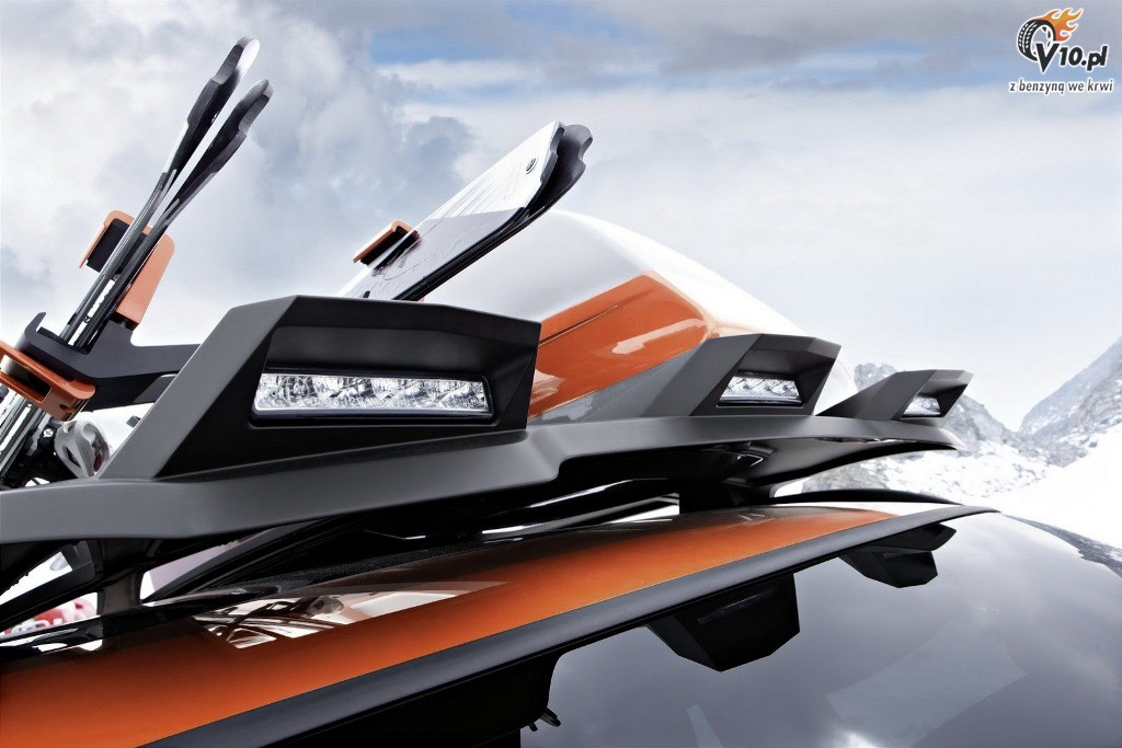 BMW X1 Powder Ride K2