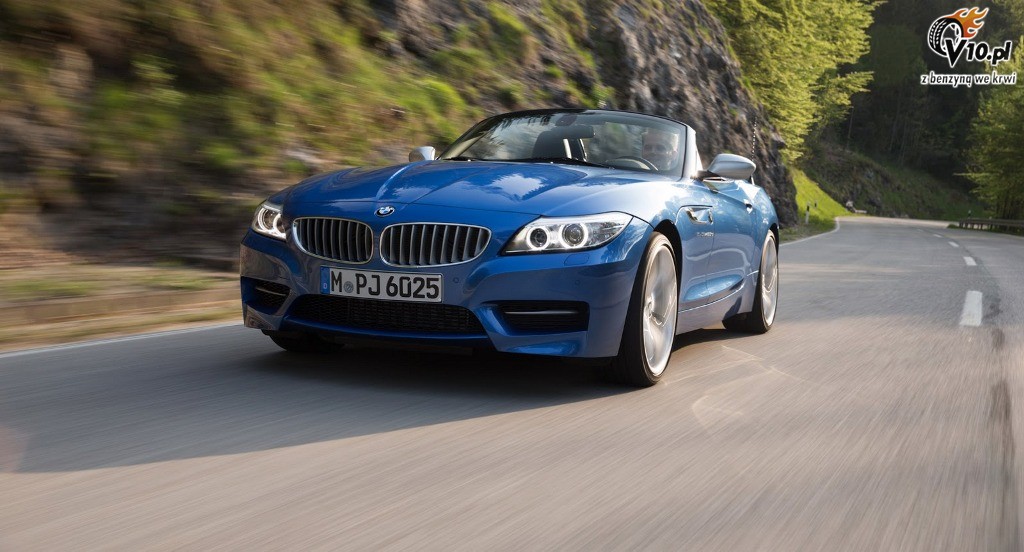 BMW Z4 Estoril Blue