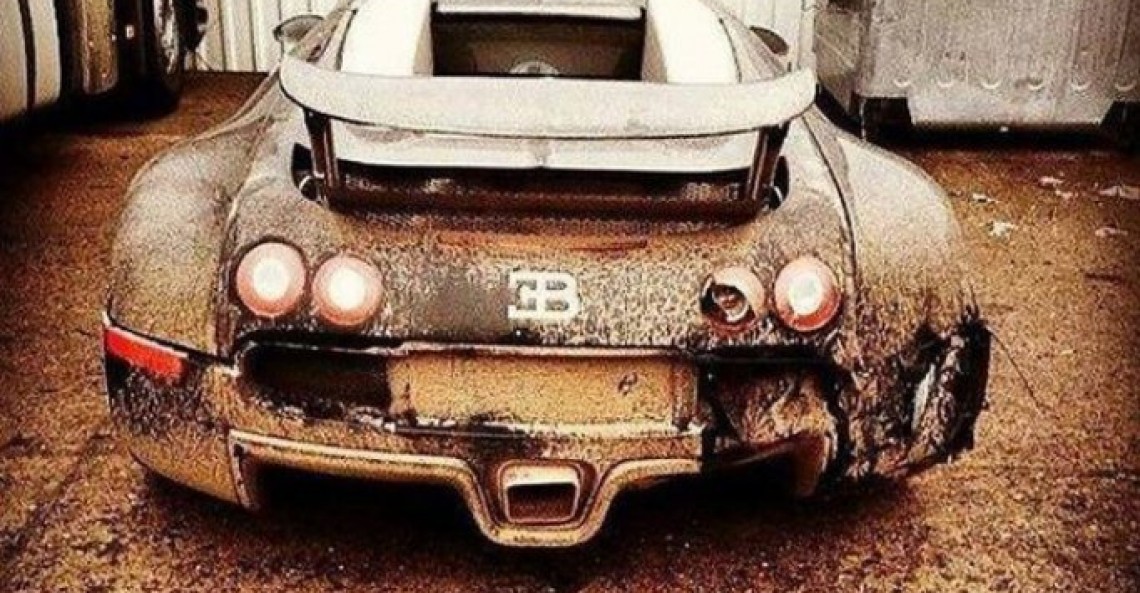 Porzucone Bugatti Veyron