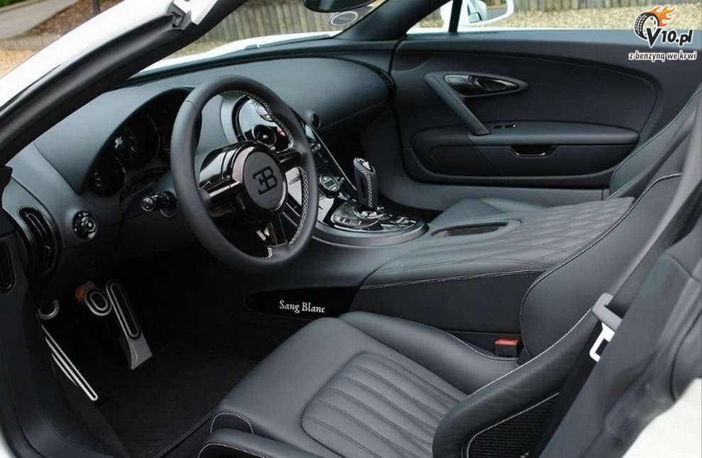 Bugatti Veyron Grand Sport Sang Blanc