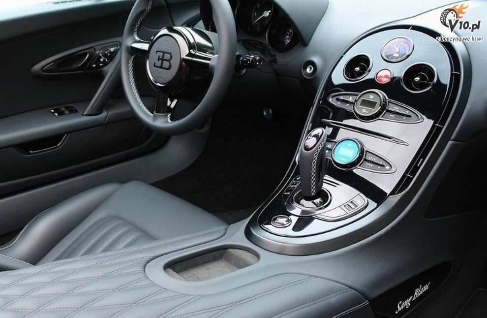 Bugatti Veyron Grand Sport Sang Blanc