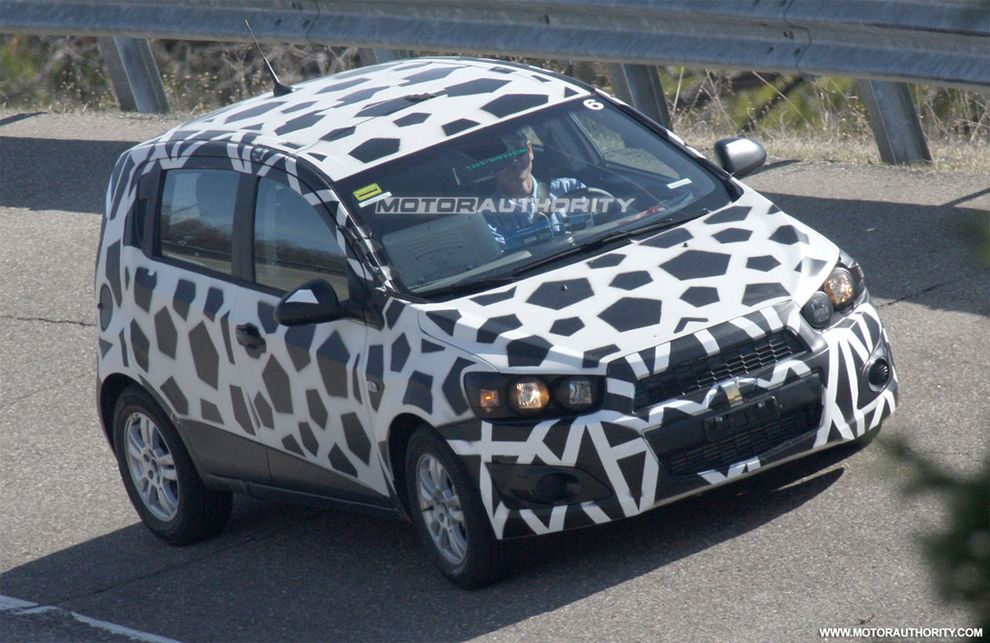 Nowy Chevrolet Aveo 2011 - zdjcie szpiegowskie