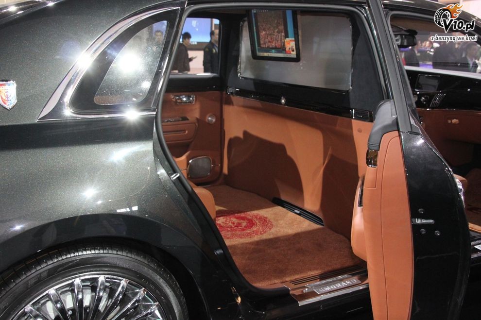 Geely Emgrand GE - Beijing Auto Show 2010