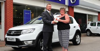 Dacia sprzedała już 25 000 aut w Wielkiej Brytanii