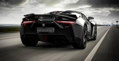 W Motors Fenyr Supersport