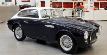 Ferrari odrestaurowało spalone 225E