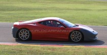 Nowe Ferrari 458 Challenge - zdjcie szpiegowskie