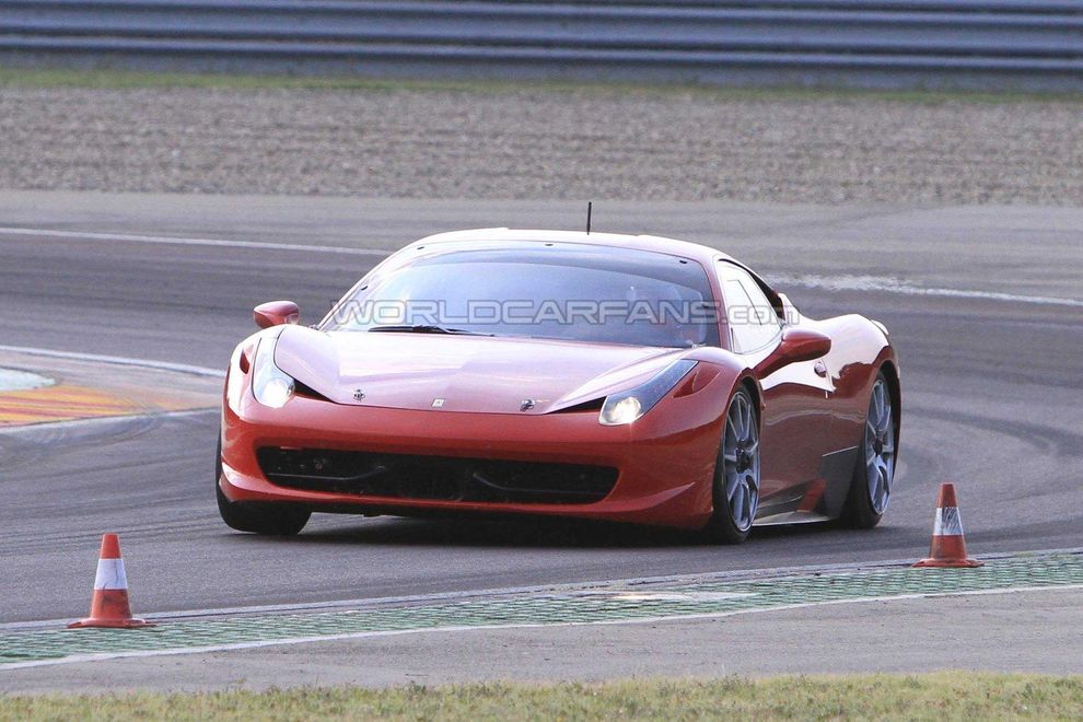 Nowe Ferrari 458 Challenge - zdjcie szpiegowskie