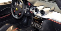 Nowe Ferrari SA APERTA - Paris Motor Show 2010