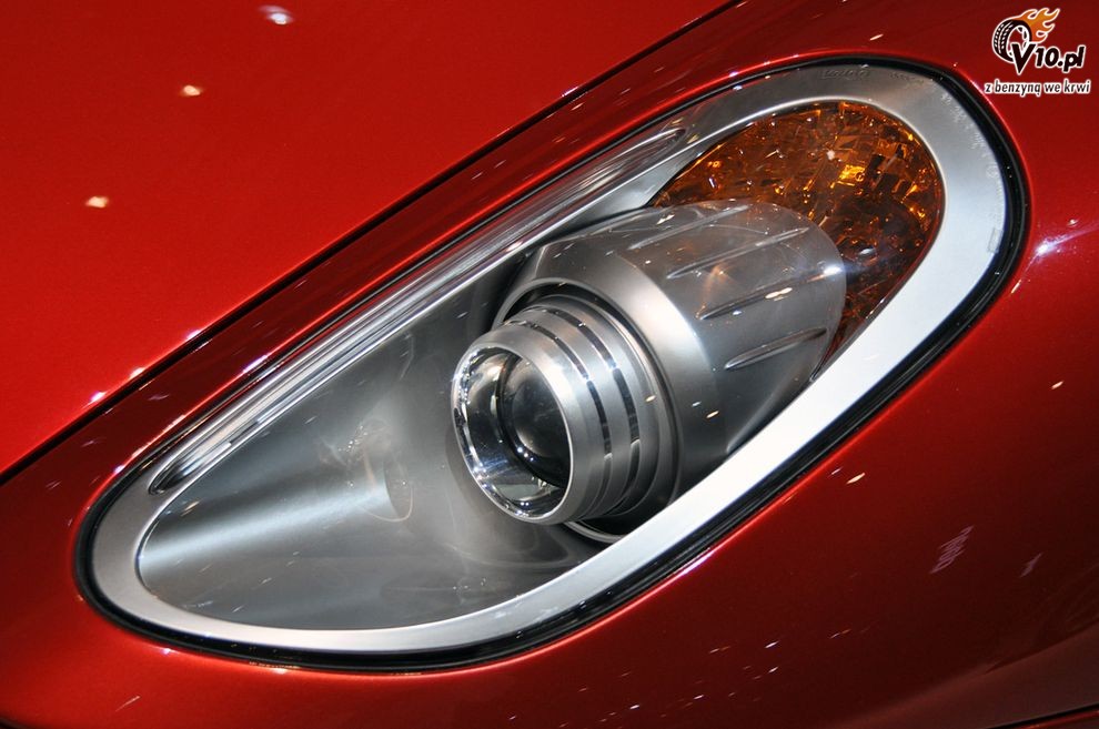Nowe Ferrari SA APERTA - Paris Motor Show 2010