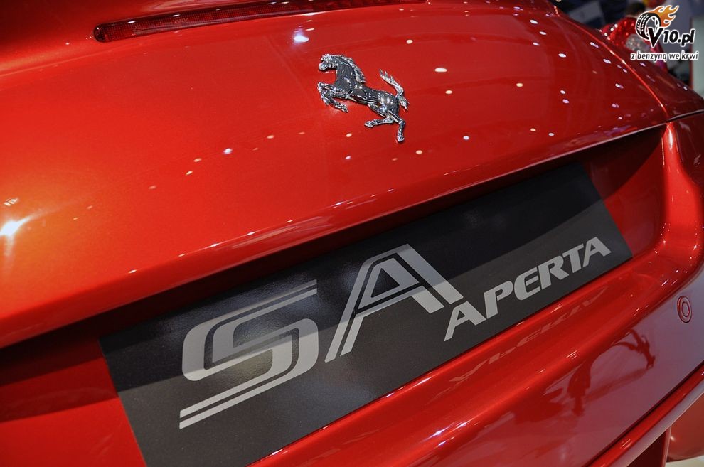 Nowe Ferrari SA APERTA - Paris Motor Show 2010
