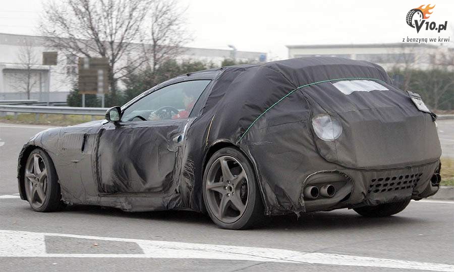 Ferrari 612 Scaglietti w tzw. shooting brake na fotografiach szpiegowskich